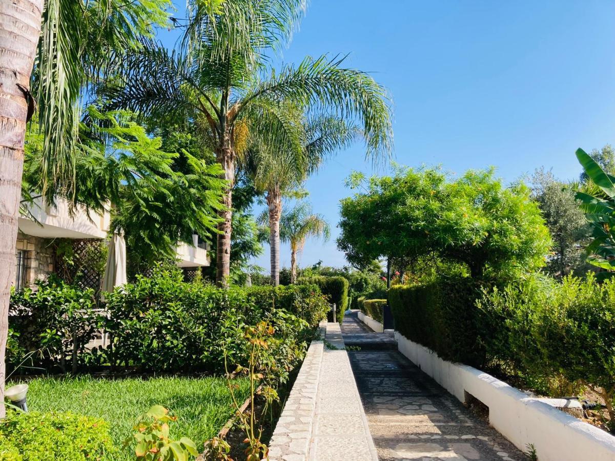 Sunny Garden Aparthotel 4*